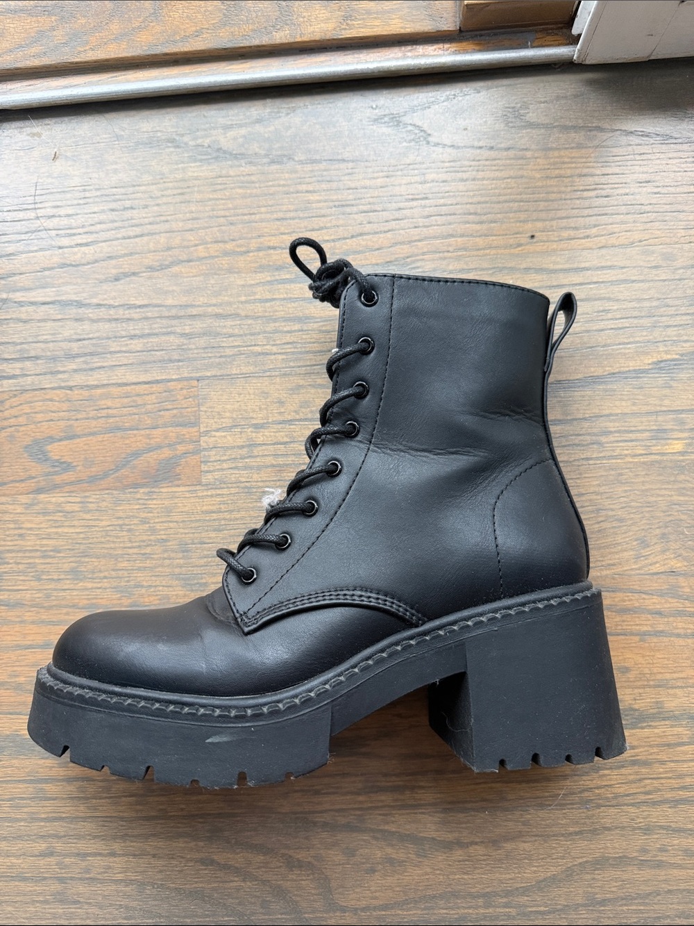 Madden Girl Black Chunky Lace-Up Platform Ankle Boots w/ zipper